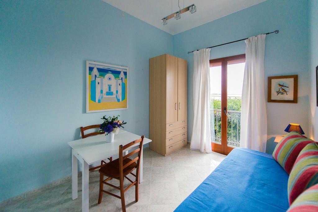 Casa La Serissa Trapani Habitación foto